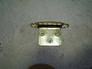 SET OF 10 GOLD DOOR HINGES SIZE: 2.5 INCHES