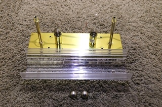 USED MOTORHOME RECTANGLE 2 BULB VANITY LIGHT BAR WITH CLEAR COVER FOR SALE